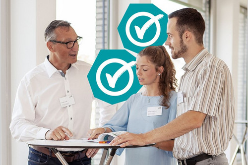 Nicht-technischen Veranstaltungen decken eine Vielzahl von Themenbereichen ab, darunter Führung und Kommunikation, Betriebswirtschaft, Organisation und Projektmanagement, Kundenservice sowie Personalentwicklung.